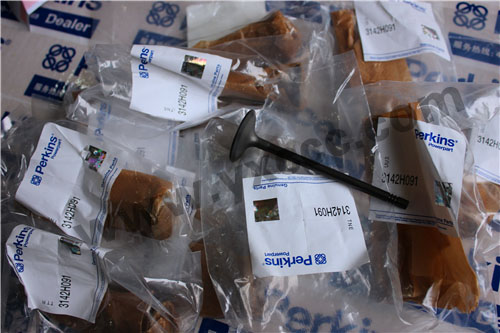 柴油機(jī)1206E配件銷售中心油底殼墊、T414441壓縮機(jī)、氣門、搖臂軸(1200)